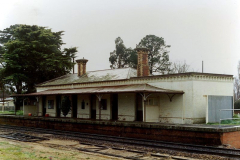Clunes